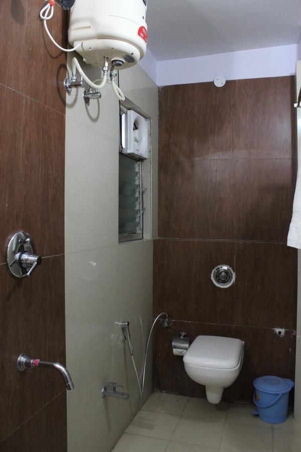 Hotel Cradle Inn Ранчи Екстериор снимка